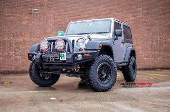JEEP WRANGLER ANZA MATTE BLACK WITH ANTHRACITE RING